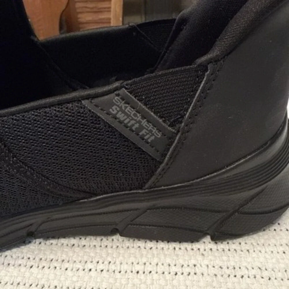 NEW Skechers Hands Free Swift Fit EQUALIZER 4.0 Men's Slip On Shoes Black Sz 10